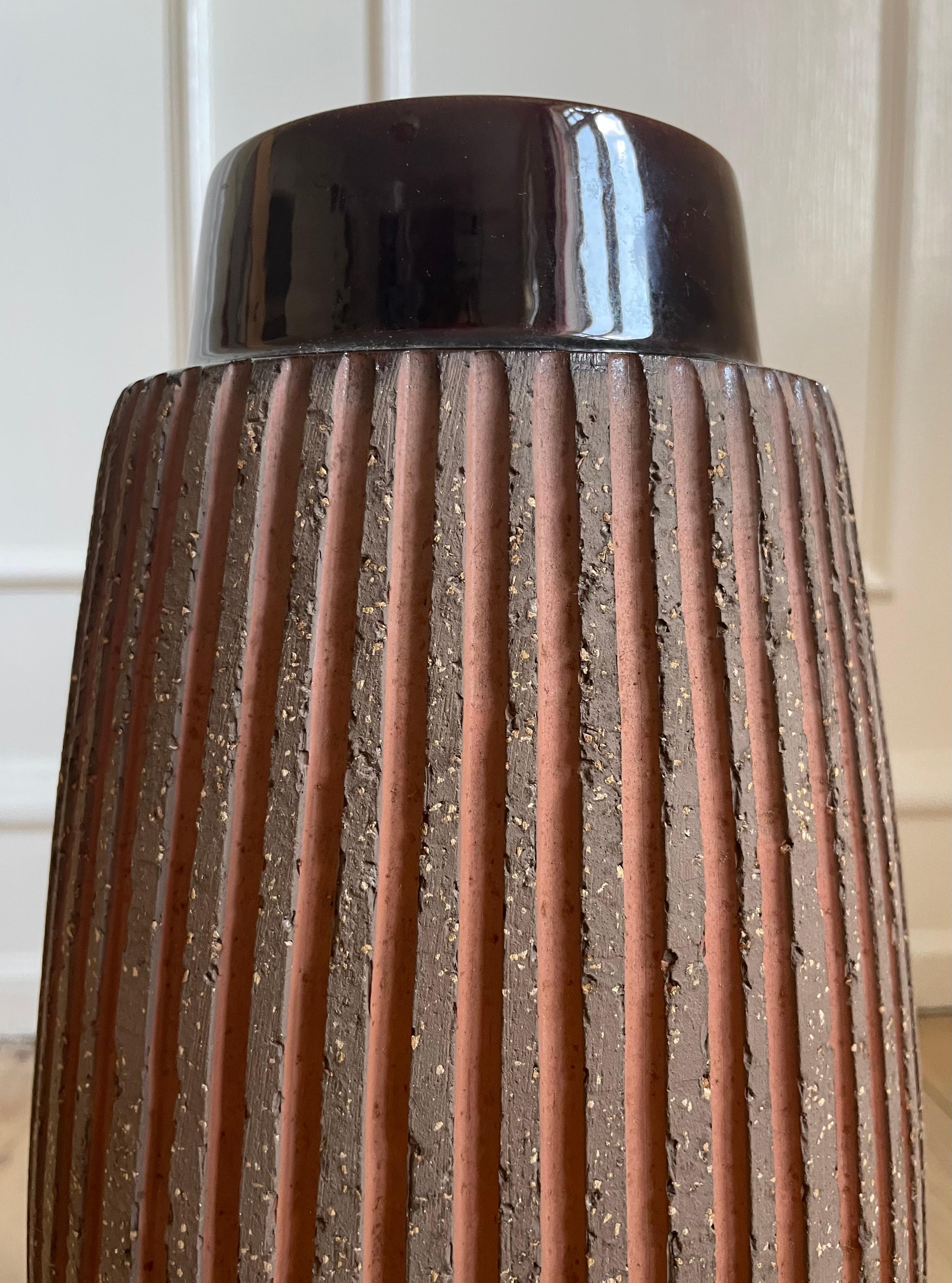 Vase de sol Mari Simmulson pour Upsala Ekeby, années 1960 en vente 6