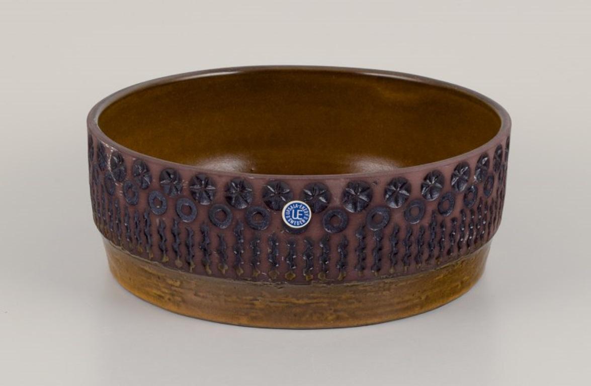 Mari Simmulson for Upsala Ekeby. Ceramic bowl in brown and green glaze.