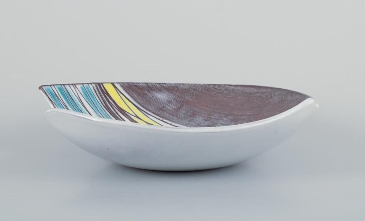 Scandinavian Modern Mari Simmulson for Upsala Ekeby. Ceramic bowl in modernist style. Abstract motif For Sale