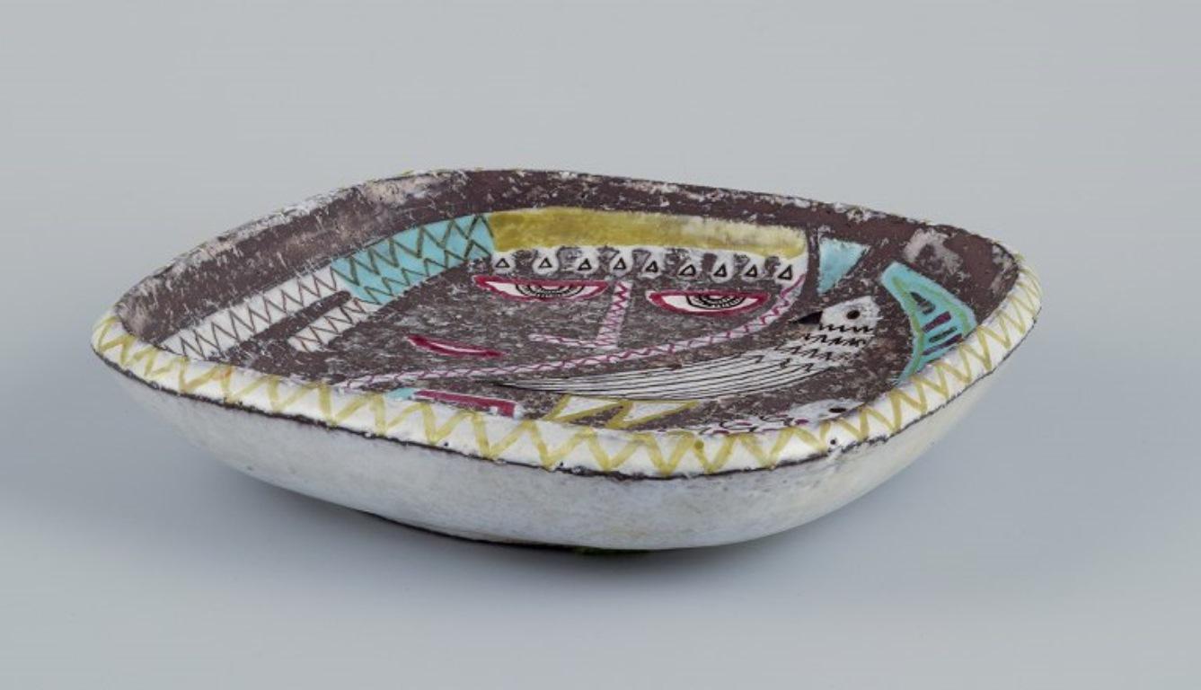 Scandinavian Modern Mari Simmulson for Upsala Ekeby. Ceramic bowl. Motif of woman's face and birds For Sale