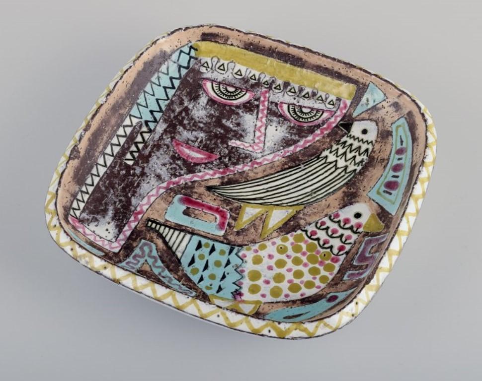 Scandinavo moderno Mari Simmulson per Upsala Ekeby. Ciotola in ceramica. Modello raro. 1960s in vendita