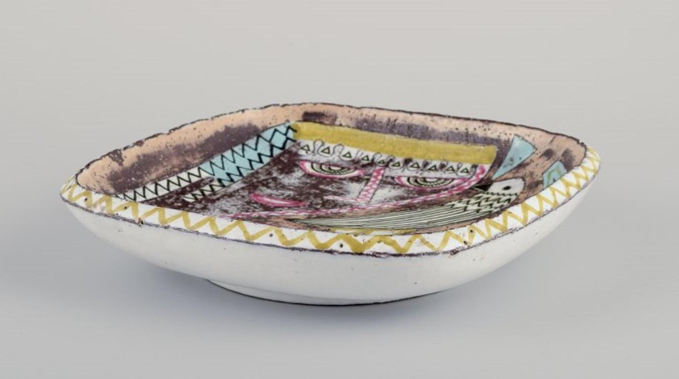 Svedese Mari Simmulson per Upsala Ekeby. Ciotola in ceramica. Modello raro. 1960s in vendita