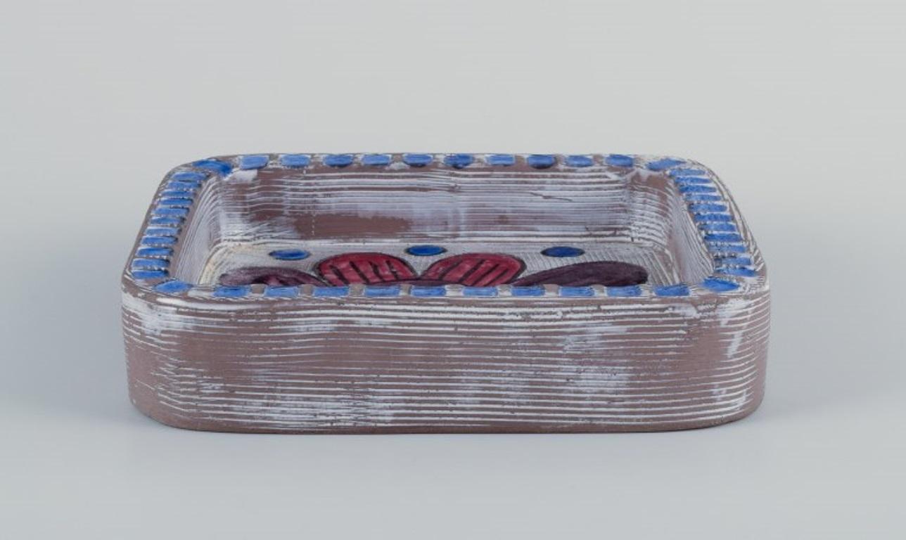 Scandinavian Modern Mari Simmulson for Upsala Ekeby. Ceramic bowl with flower motif.  Ca 1960 For Sale