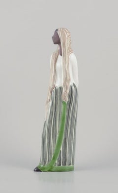 Mari Simmulson for Upsala-Ekeby. Ceramic figurine of Indonesian woman.