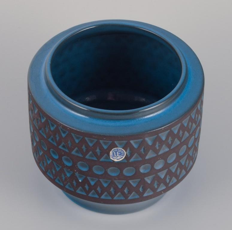 Scandinavian Modern Mari Simmulson for Upsala Ekeby. Ceramic pot with a geometric pattern. For Sale