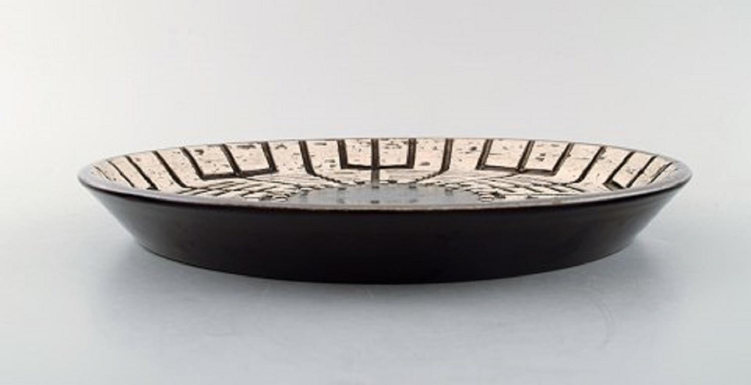 Scandinavian Modern Mari Simmulson for Upsala-Ekeby, Dish in Glazed Stoneware with Geometric Pattern