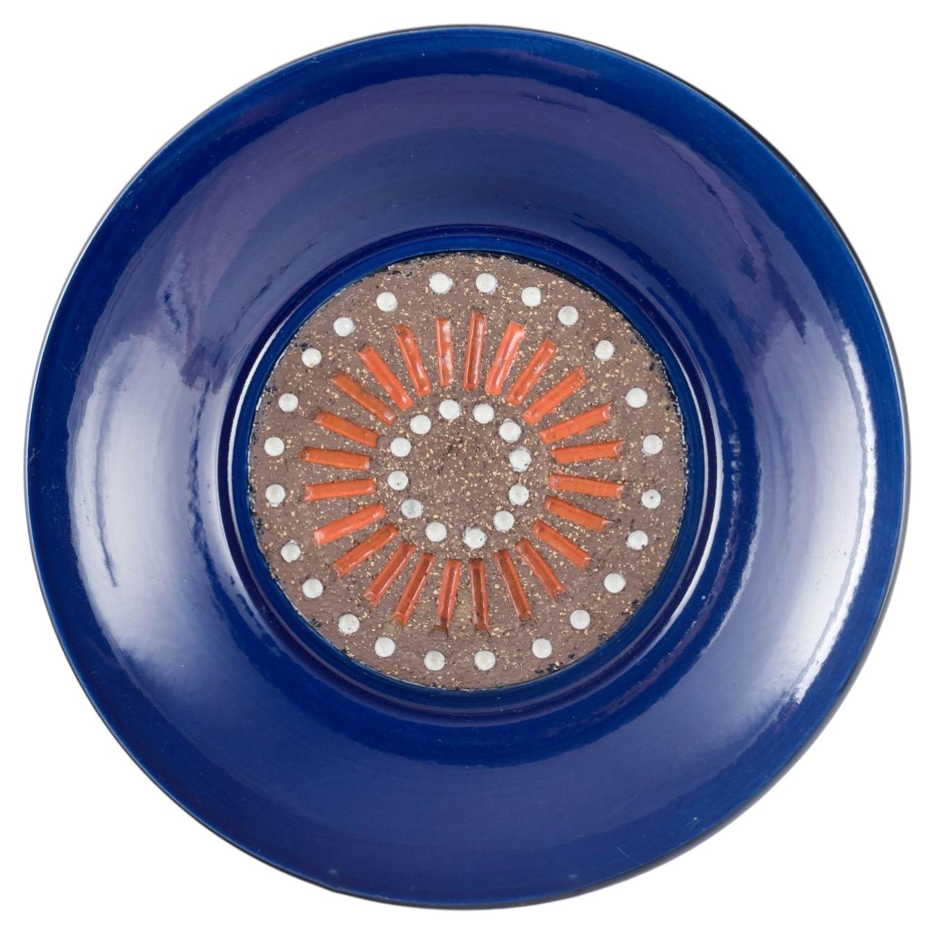 Mari Simmulson for Upsala-Ekeby. Large ceramic dish with relief pattern. 1960s