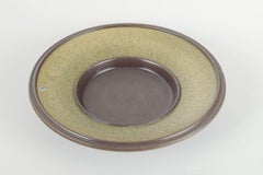 Mari Simmulson for Upsala-Ekeby. Large stoneware bowl with textured glaze. 1960s