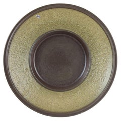 Mari Simmulson for Upsala-Ekeby. Large stoneware bowl with textured glaze. 1960s
