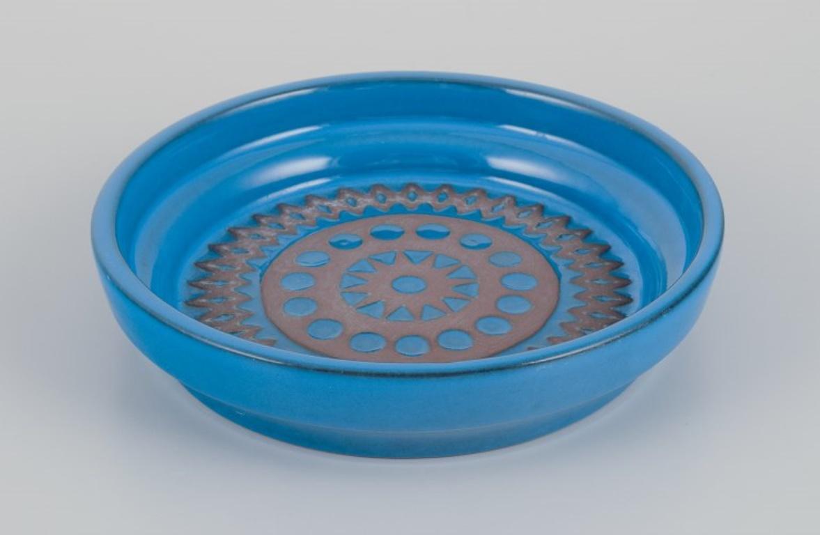 Glazed Mari Simmulson for Upsala Ekeby. Pair of low ceramic bowls with blue-toned glaze For Sale