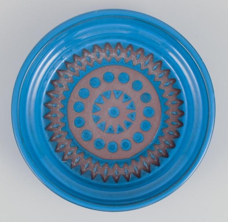 Mari Simmulson per Upsala Ekeby. Coppia di ciotole basse in ceramica con smalto azzurro In condizioni ottime in vendita a København, Copenhagen