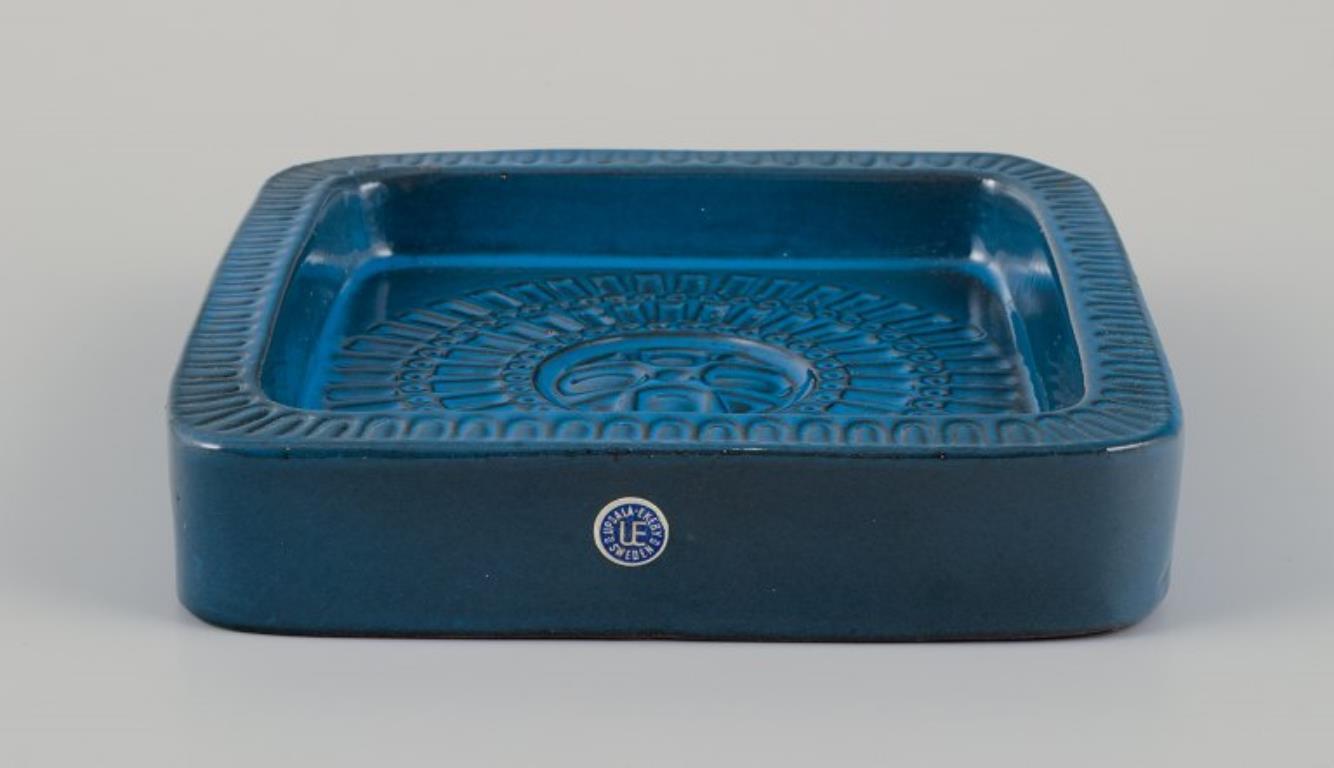 Scandinavian Modern Mari Simmulson for Upsala Ekeby. Square ceramic bowl. Geometric pattern For Sale