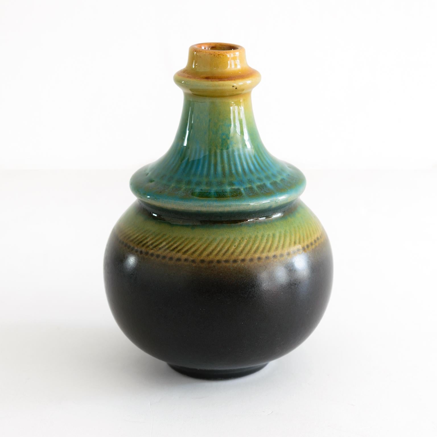 Scandinave moderne Vase « Luna » de Mari Simmulson pour Upsala-Ekeby, Scandinavian Modern, 1968 en vente