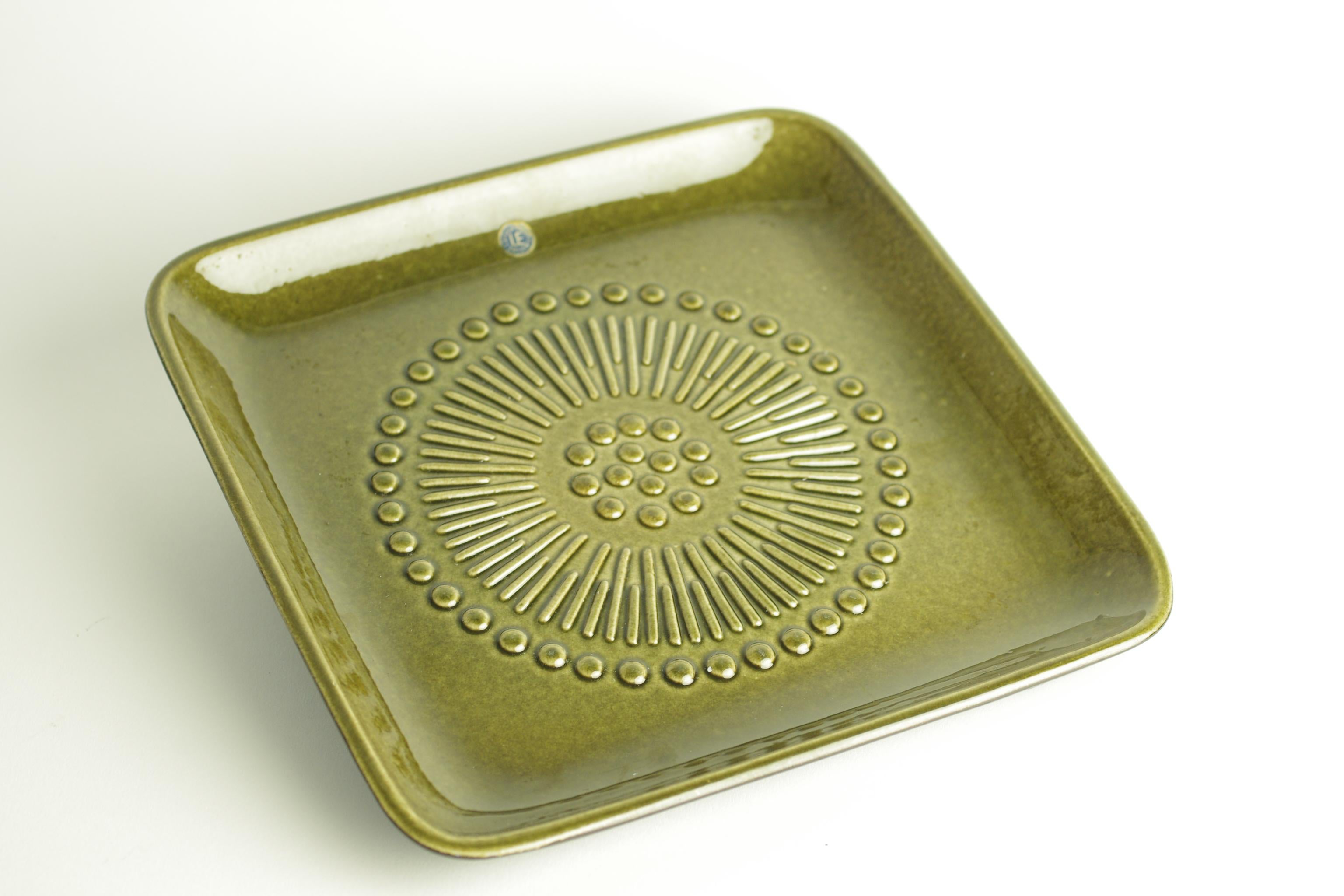 Mari Simmulson - Plato Motivo Floral Sueco en venta