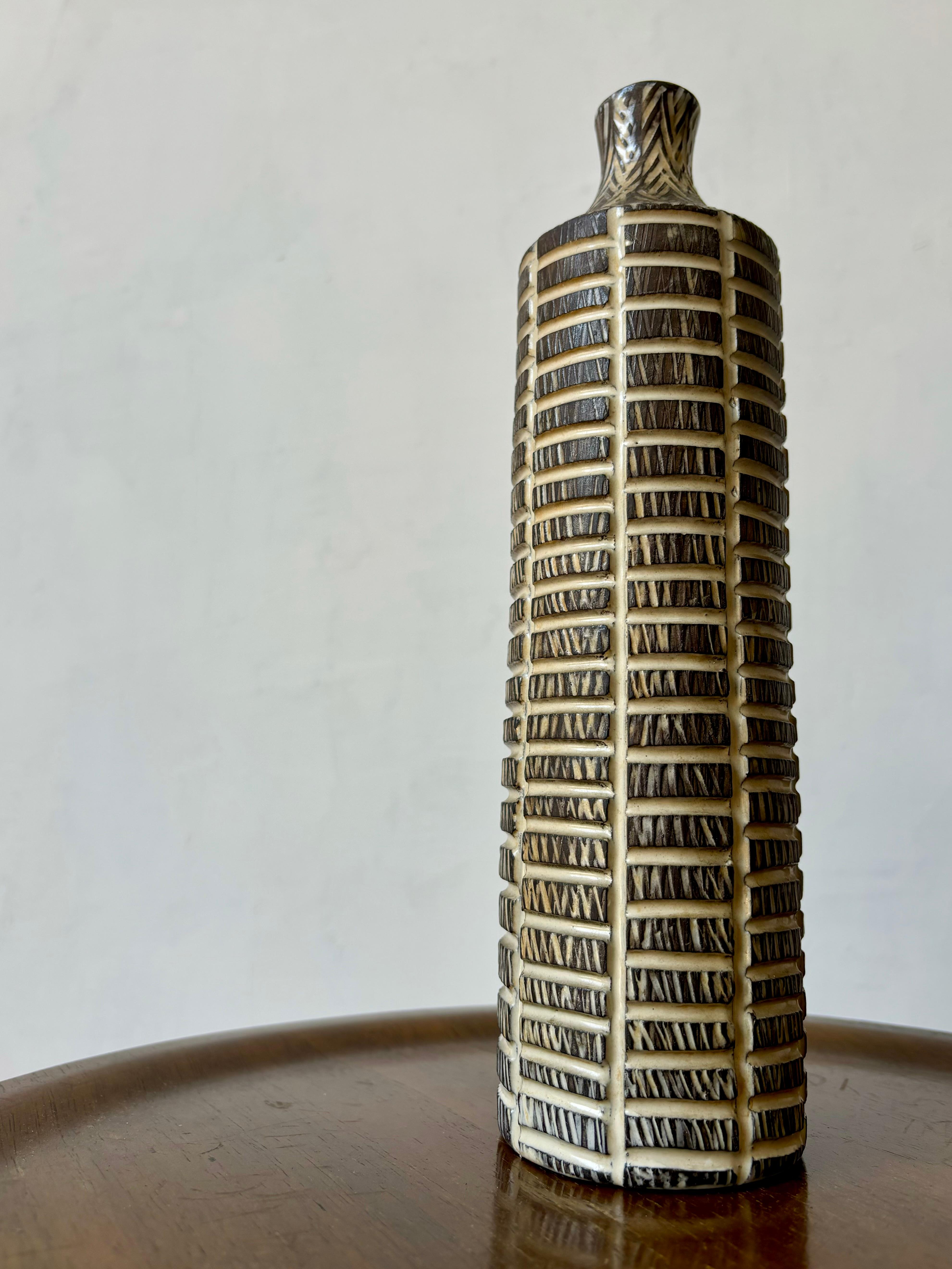 20th Century Mari Simmulson 1957 Senegal Series Slender Stoneware Vase For Sale