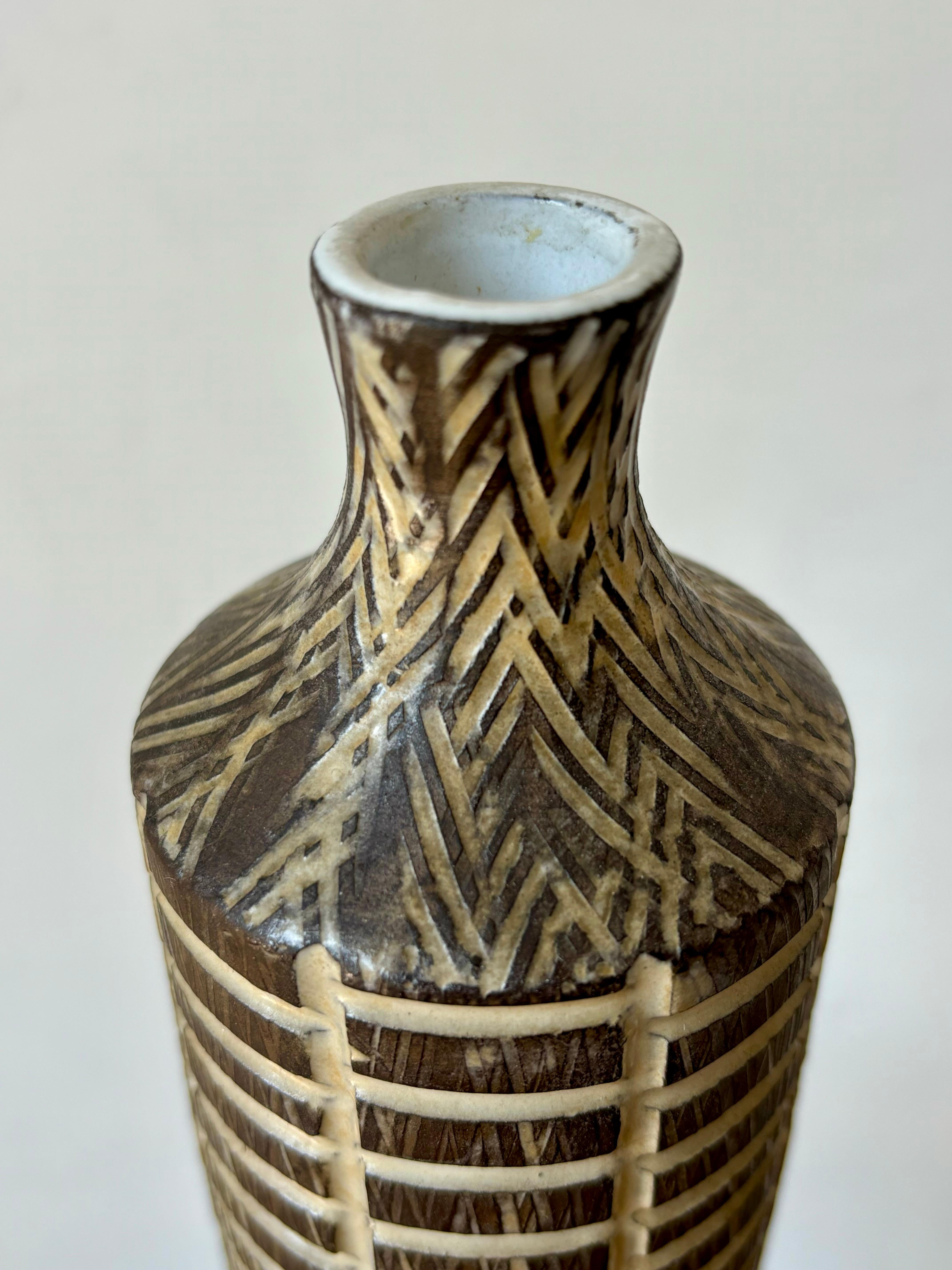 Mari Simmulson 1957 Senegal Series Slender Stoneware Vase For Sale 1