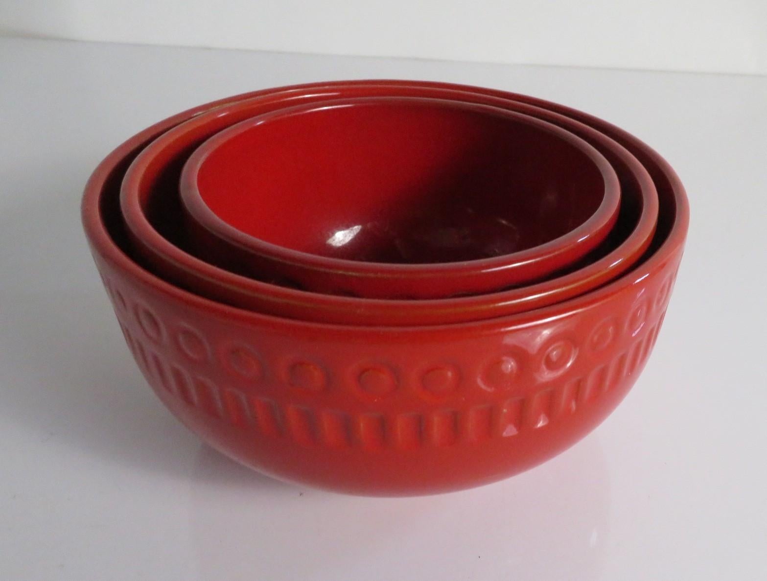 Mari Simmulson Set Mid-Century Modern Ceramic Bowls Upsala Ekeby, Sweden 1960s In Good Condition In Miami, FL