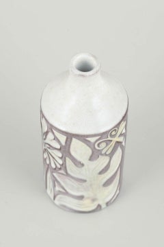 Mari Simmulson, Upsala Ekeby. Stoneware vase with stylised botanical motifs.