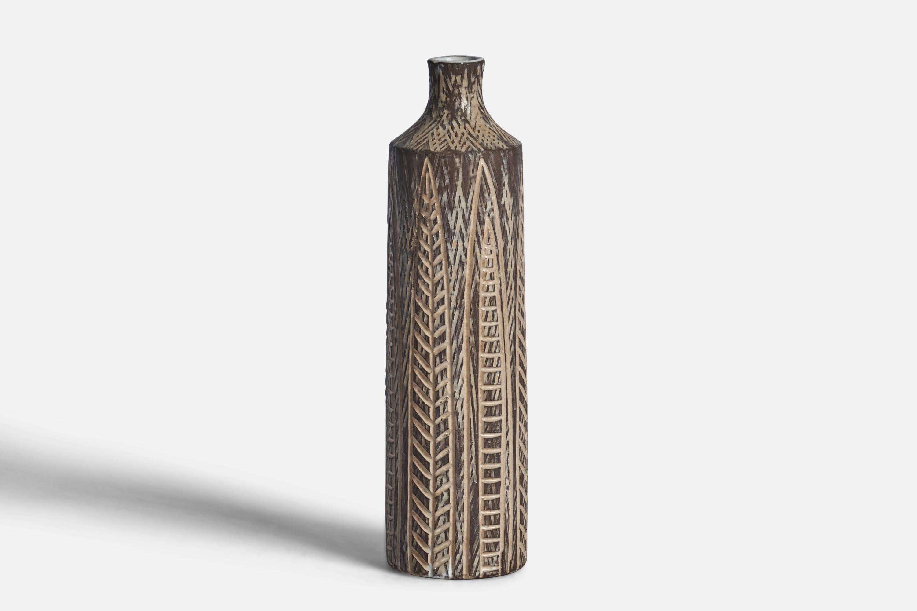 An incised grey-glazed earthenware vase designed by Mari Simmulson and produced by Upsala Ekeby, Sweden, 1950s.