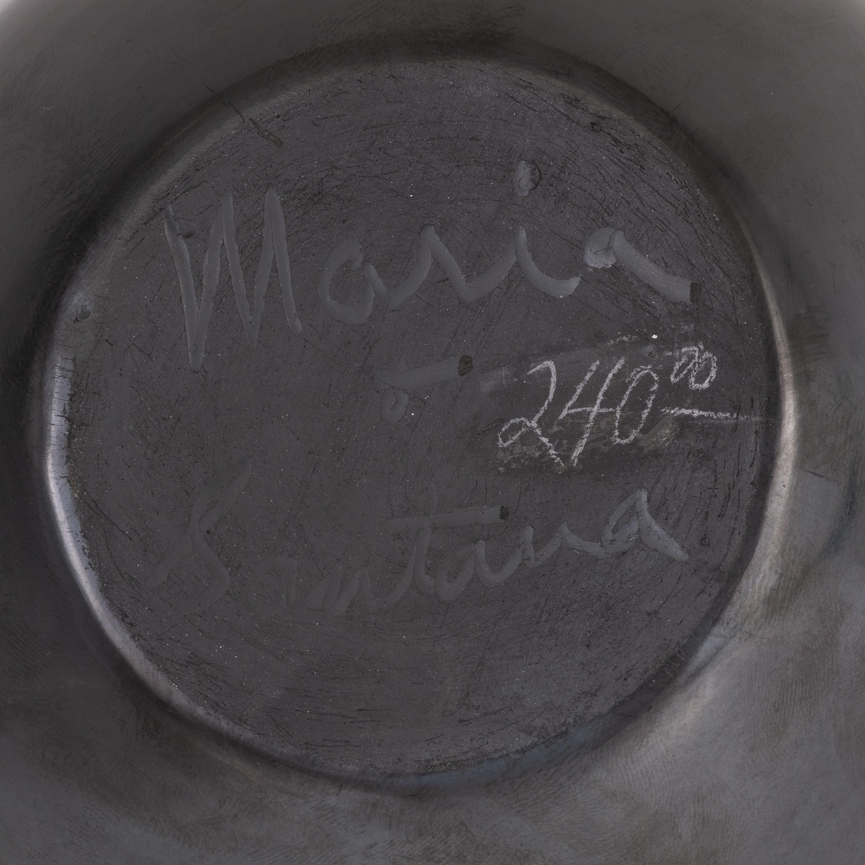 Maria and Santana Martinez Black Ware Pottery Bowl In Good Condition For Sale In Coeur d'Alene, ID