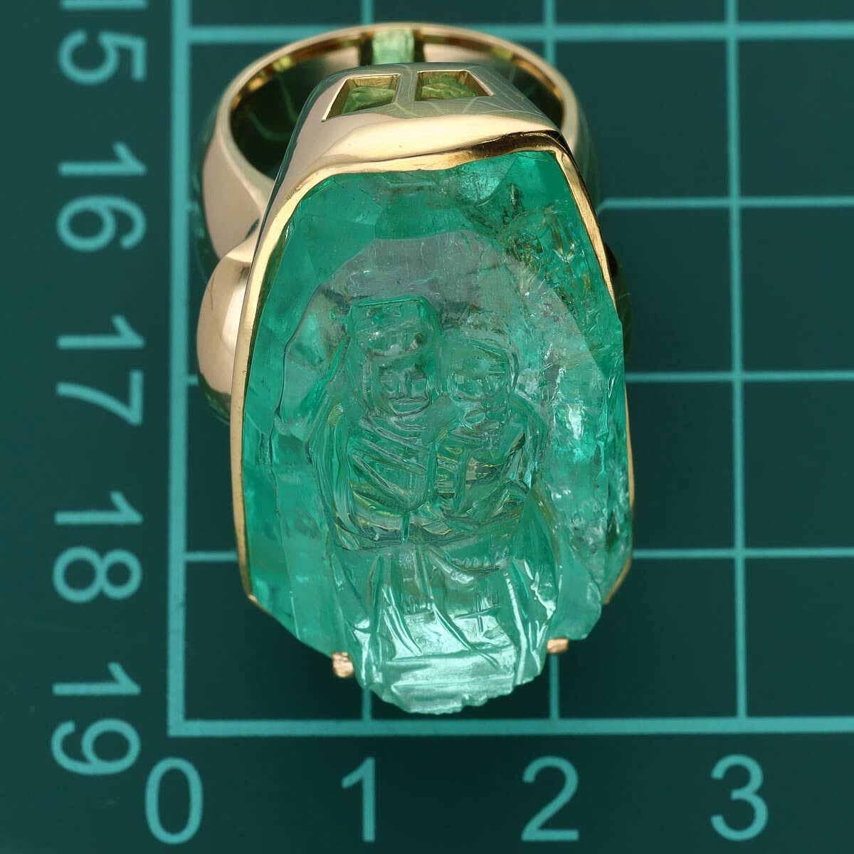 Maria And The Infant Jesus Carved Emerald 71.61ct 18K Yellow Gold Ring US 6.75 For Sale 2