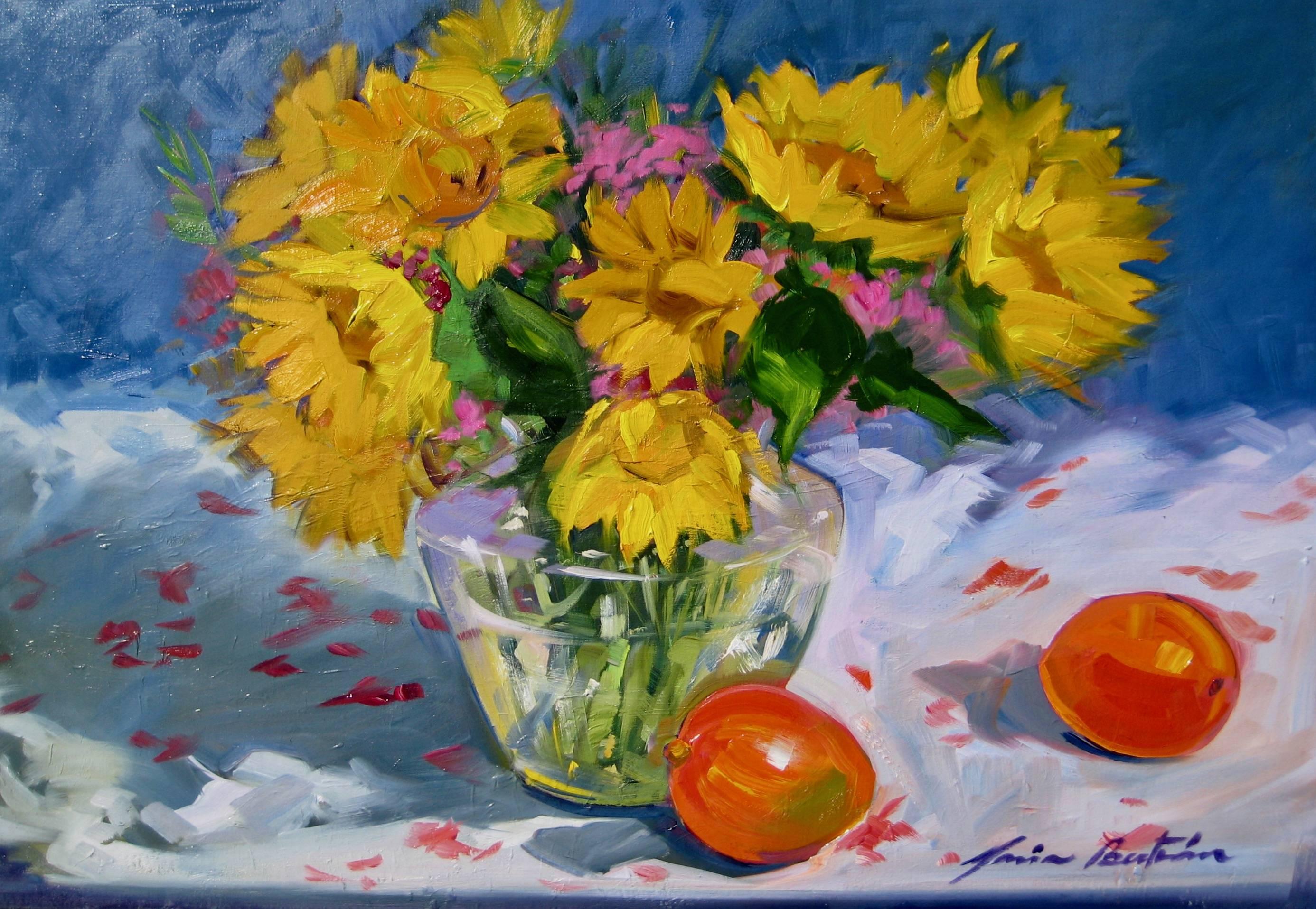 Modernes impressionistisches Stillleben von Maria Bertran „Kleine Vase mit Sonnenblumen“