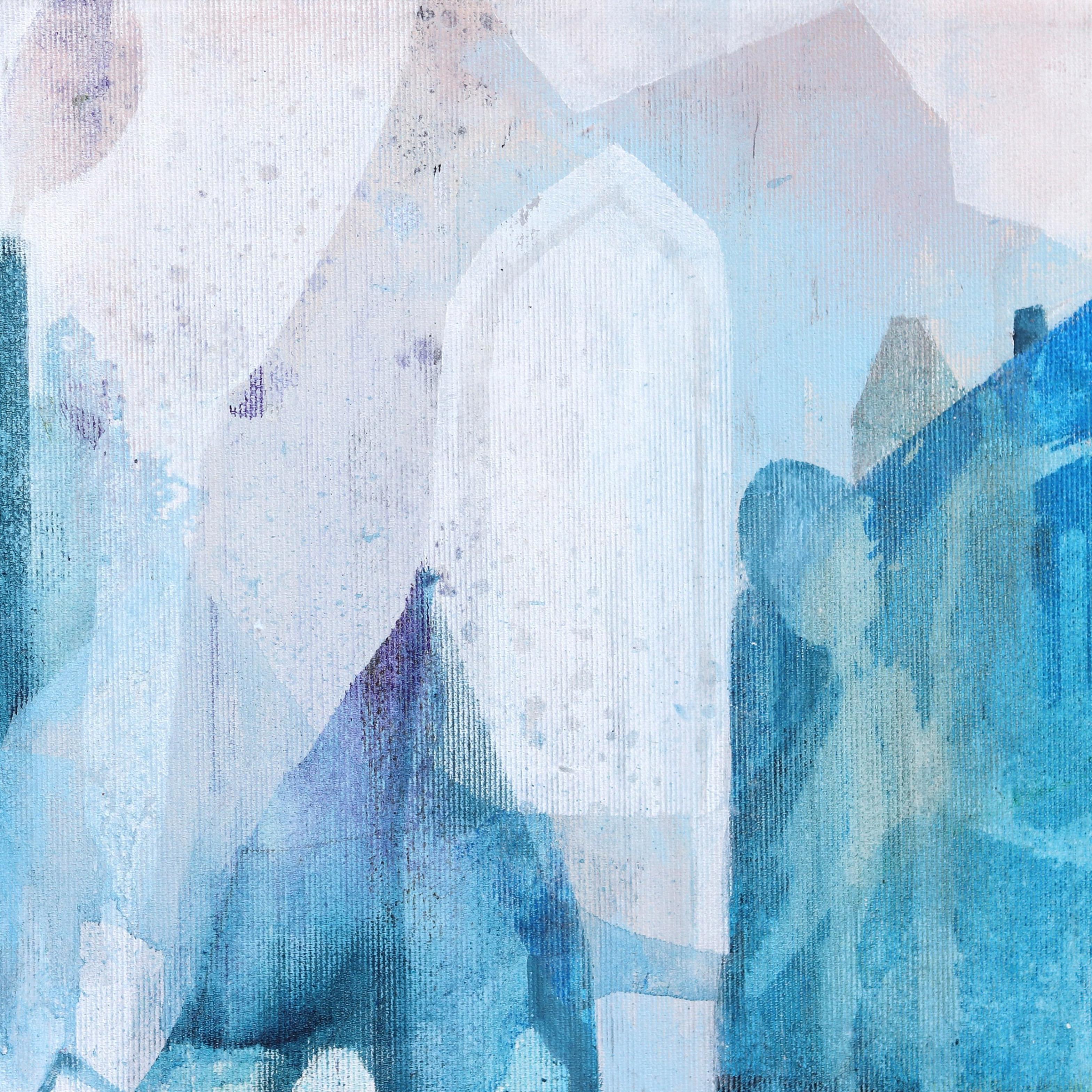 La Corona  - Opera d'arte originale astratta Blue City su tela con cornice in vendita 1