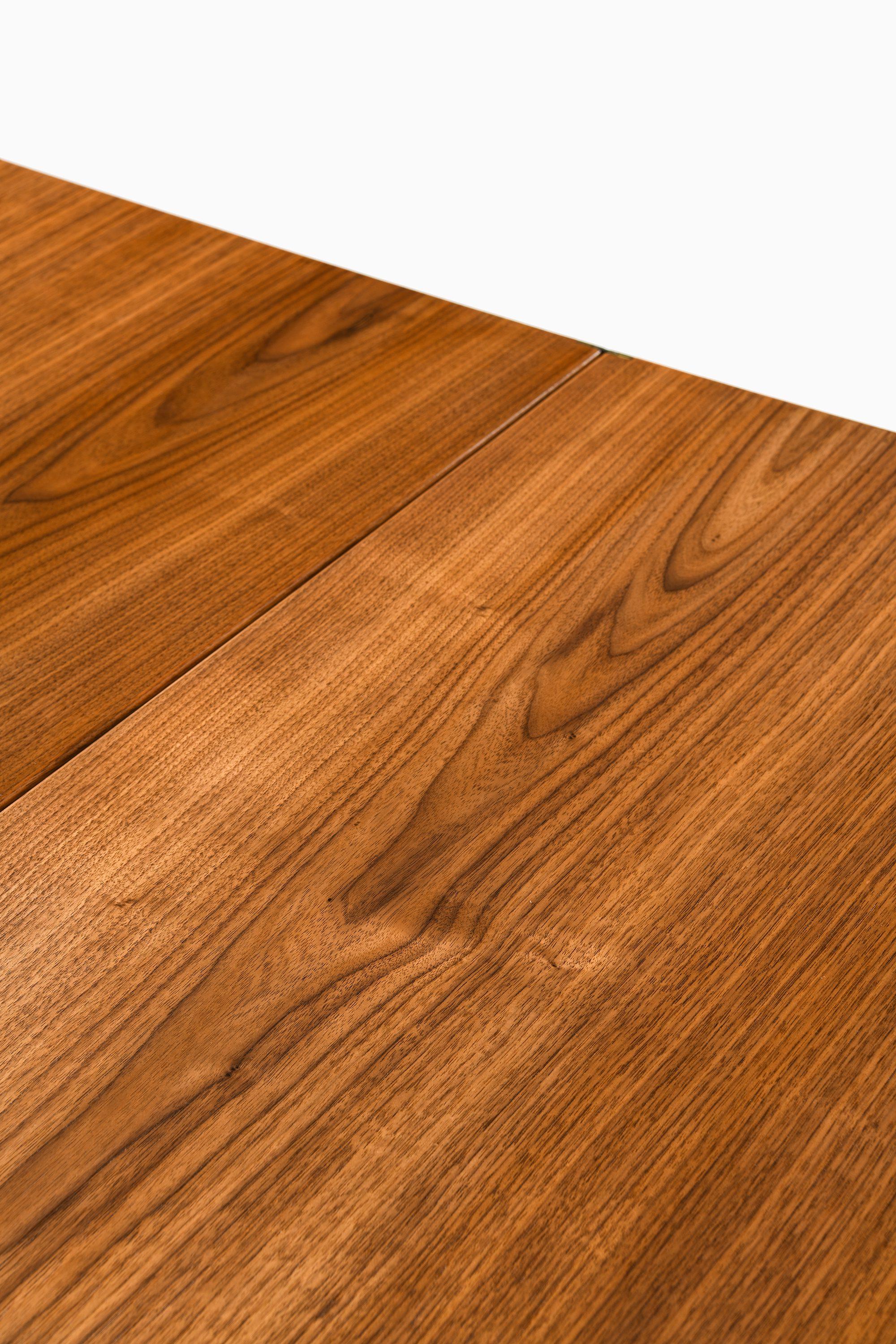 Maria Flap Dining Table in Walnut, Brass and Beech by Bruno Mathsson, 1968 For Sale 5