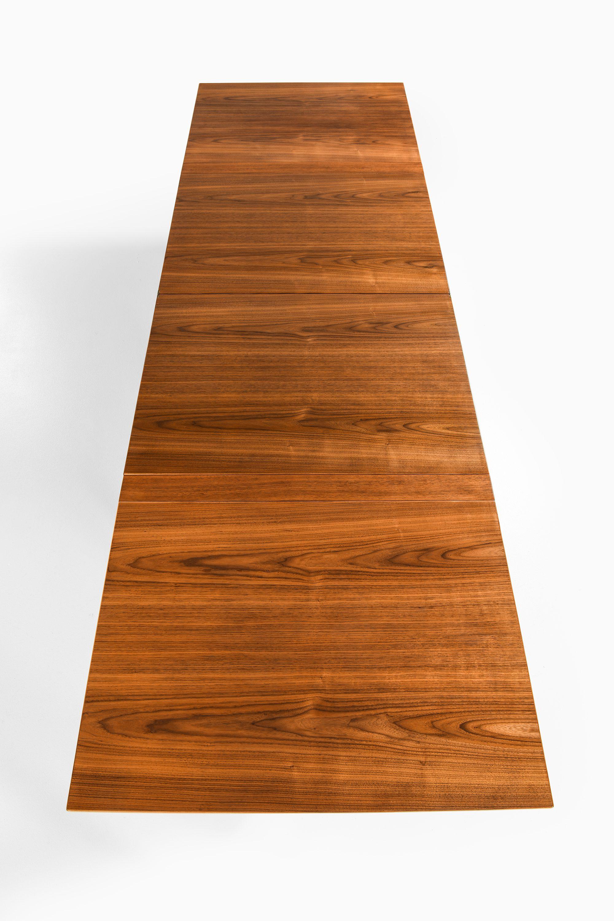 Swedish Maria Flap Dining Table in Walnut, Brass and Beech by Bruno Mathsson, 1968 For Sale
