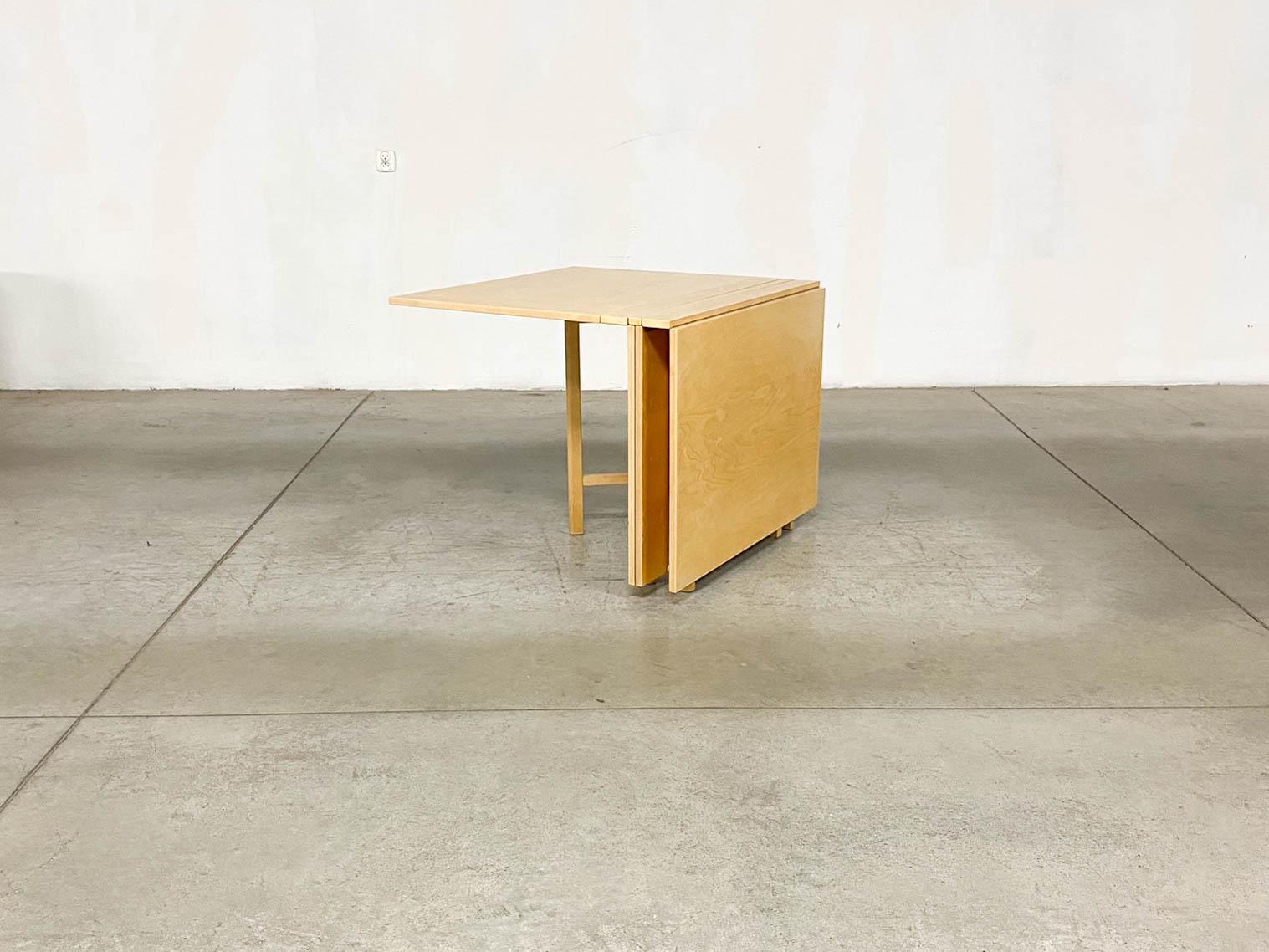 Maria Flap Folding Dining Table by Bruno Mathsson for Firma Karl Mathsson For Sale 1