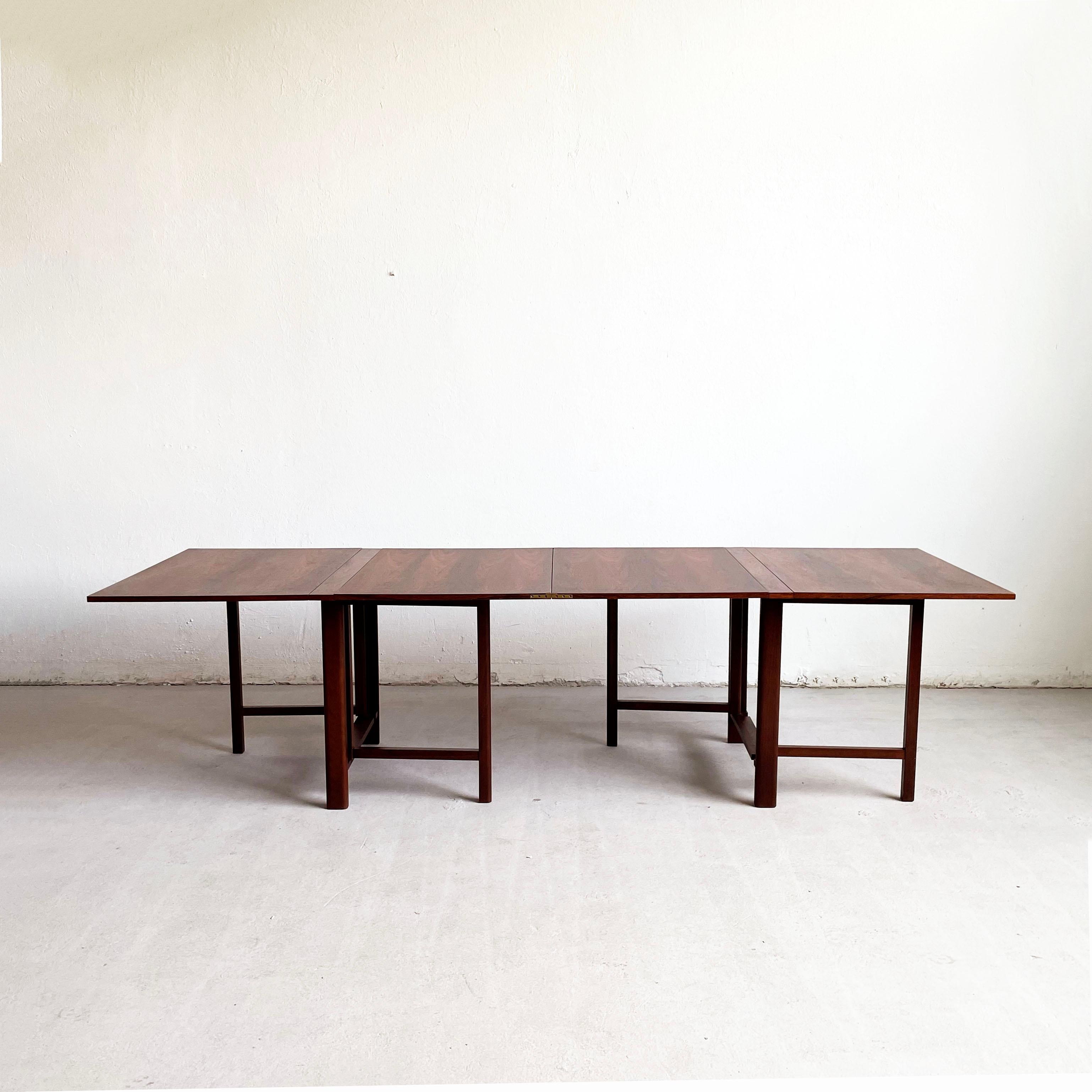 Iconic Scandinavian Maria folding dining table designed by Bruno Mathsson in 1936 

Very influential Swedish designer Bruno Mathsson designed this famous table in 1936 for Karl Mathsson. 

The table is created to be versatile, adjustable and