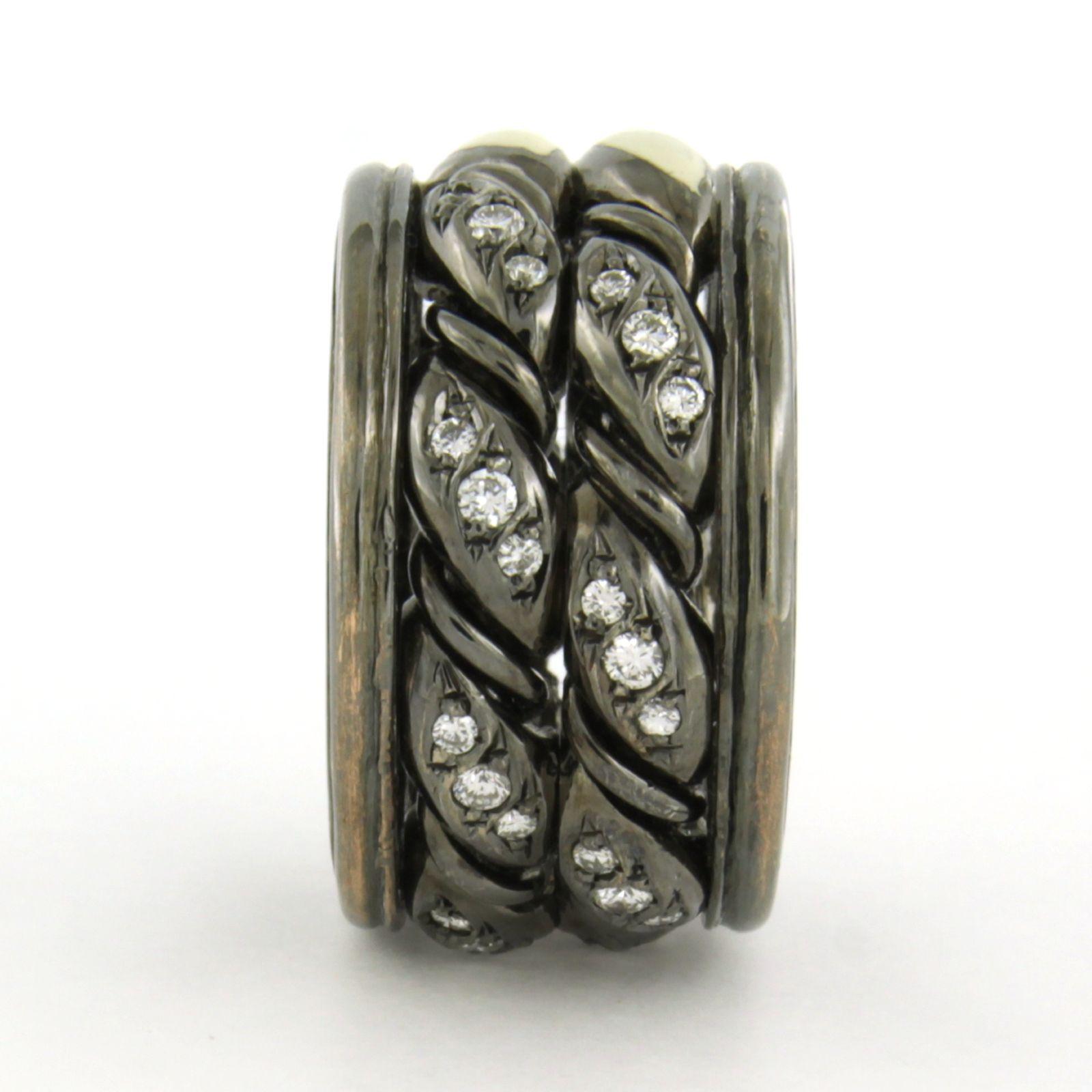 Maria Garcia Cassetti Ring with black rhodium, enamel and diamonds 18k gold For Sale 2