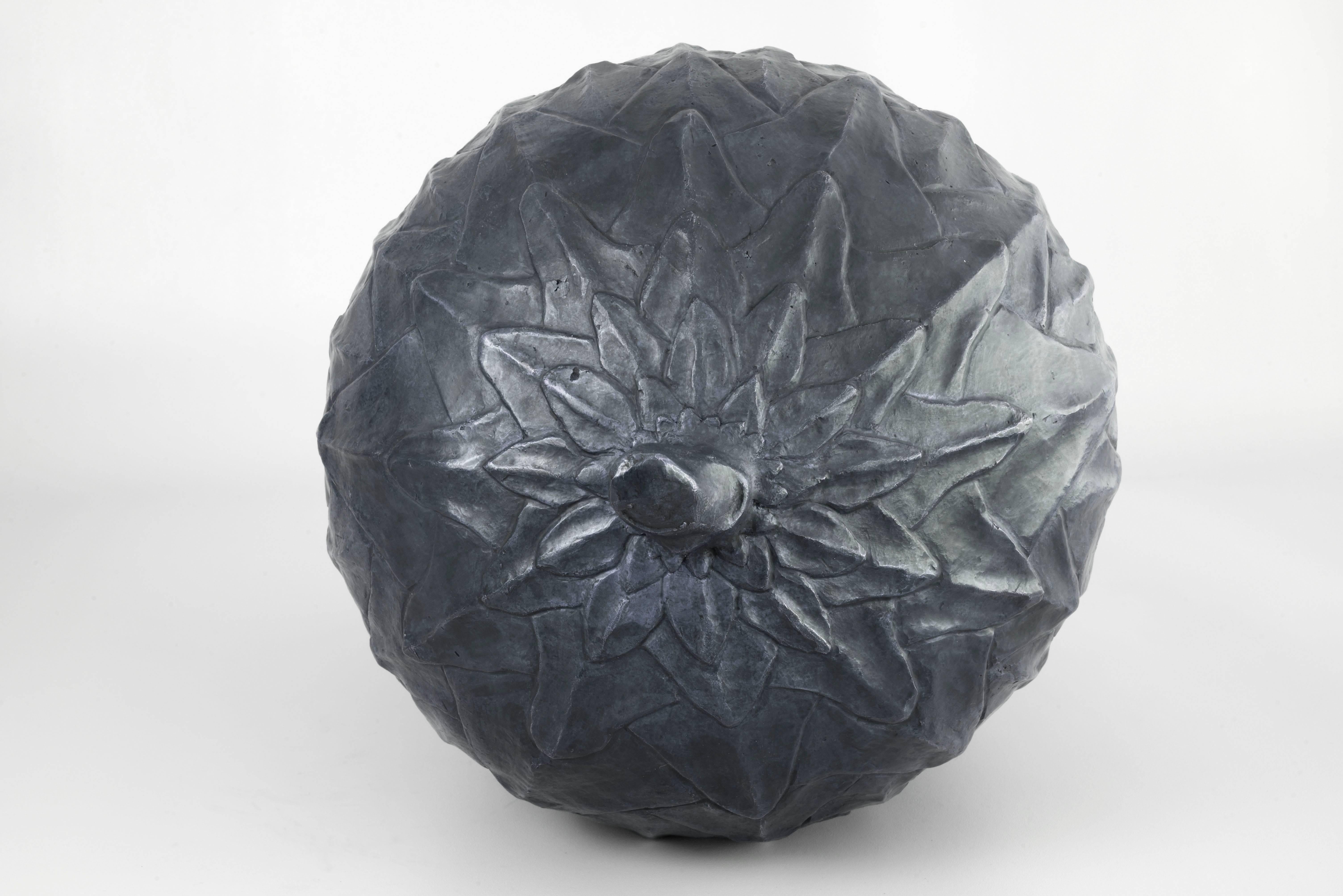Bellota 11 - Sculpture by María José de la Macorra