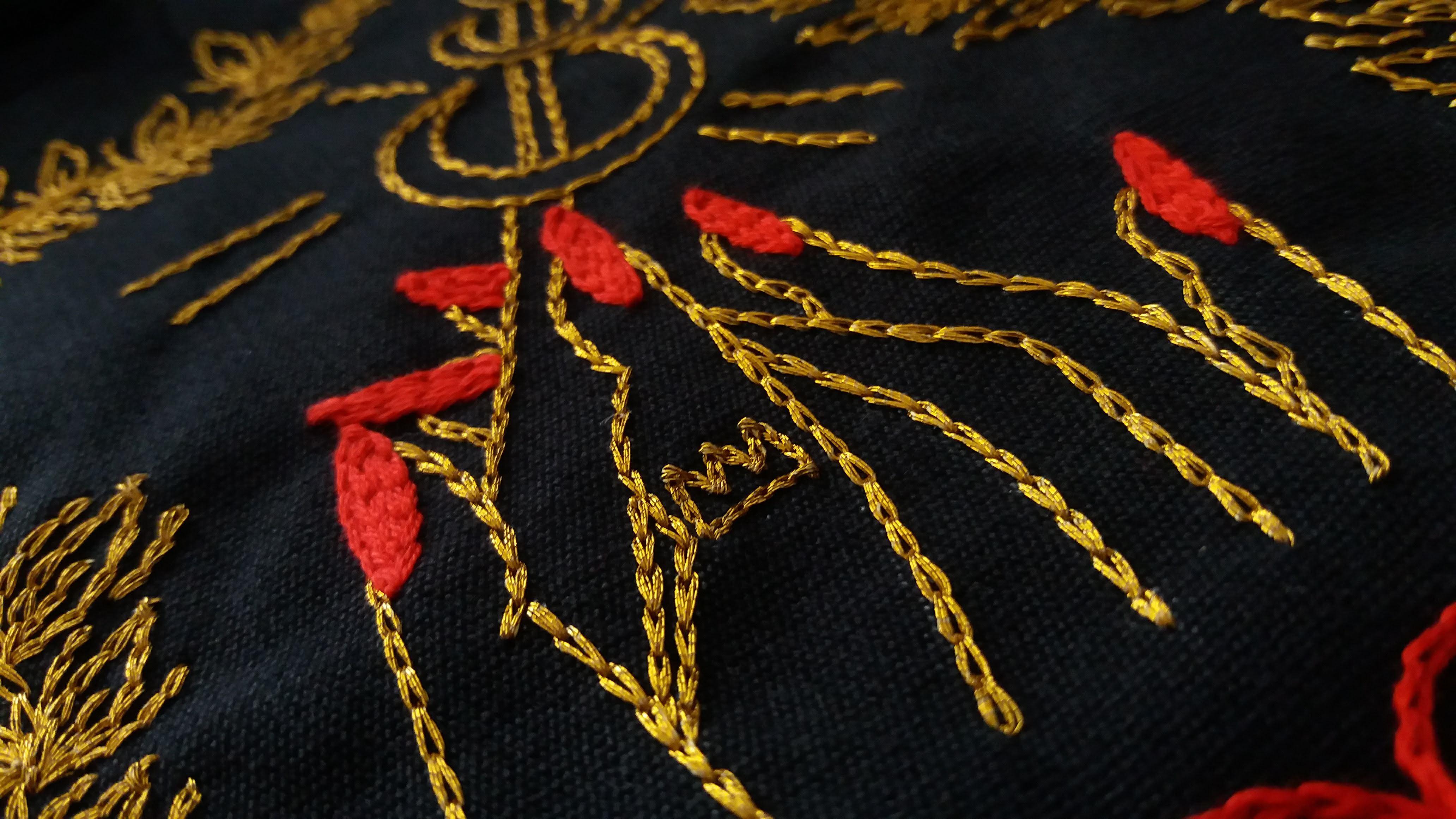 The Empress and The High Priest, Diptych. Embroidery thread on canvas For Sale 1