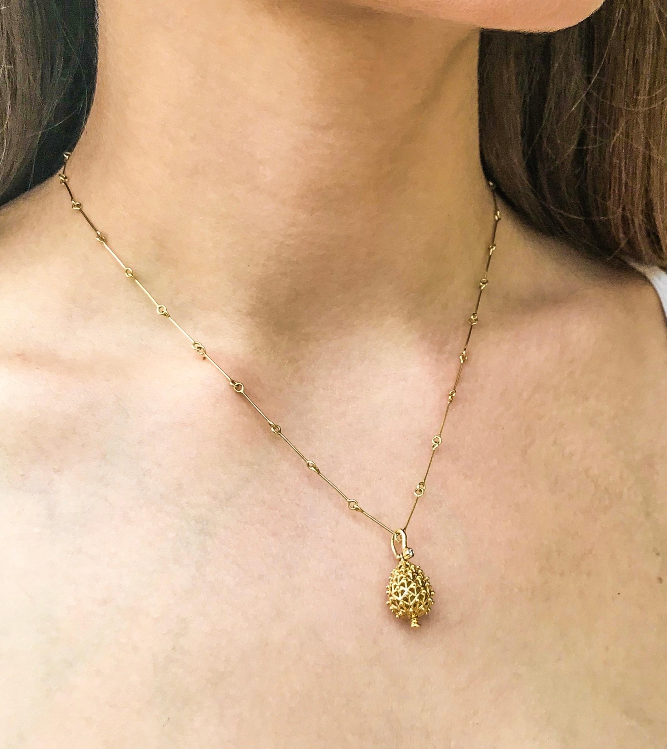 Maria Kotsoni Contemporary 18k Gold and Diamond Pine Cone Charm Pendant Necklace In New Condition For Sale In Nicosia, CY
