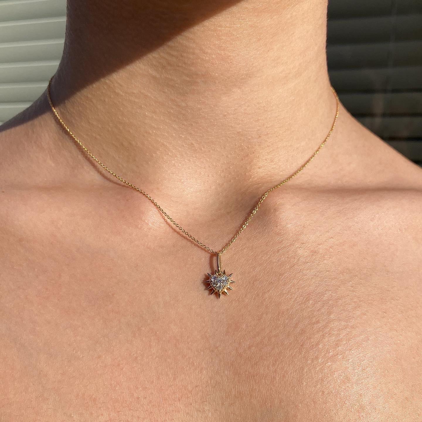 Brilliant Cut Maria Kotsoni, Contemporary 18k Gold and Diamond Thorny Heart Pendant Necklace For Sale