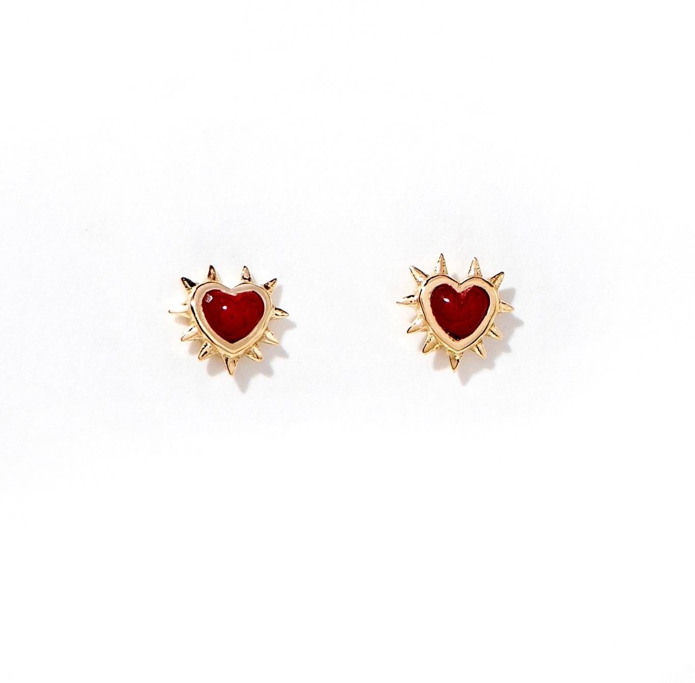 Maria Kotsoni Contemporary 18k Gold Thorny Heart Sculptural Diamond Ear Studs In New Condition For Sale In Nicosia, CY