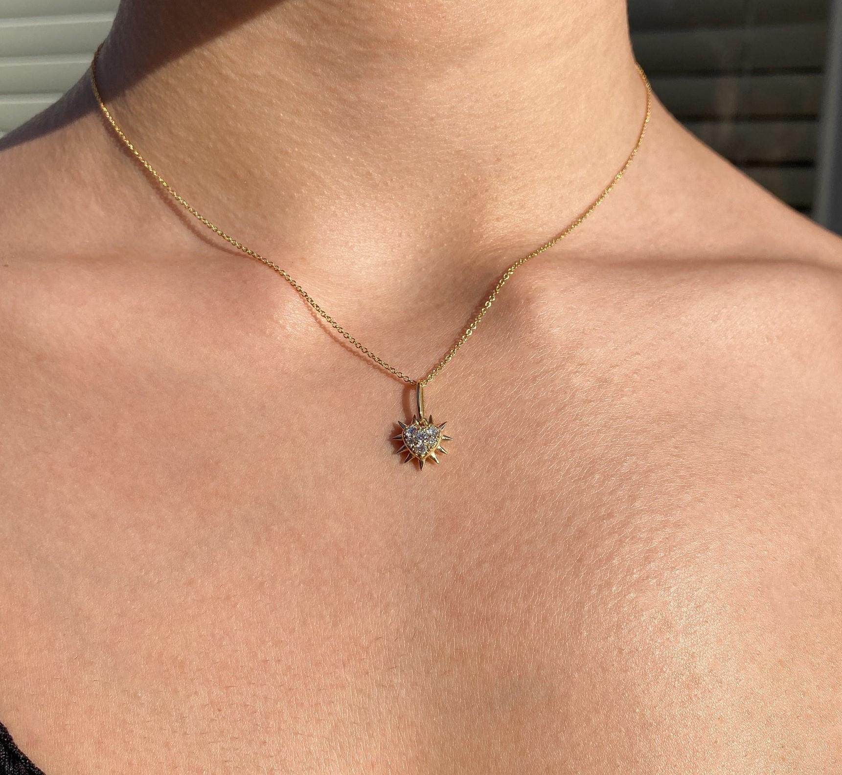 Maria Kotsoni Contemporary 18k Gold Thorny Heart White Diamond Pendant Necklace In New Condition For Sale In Nicosia, CY
