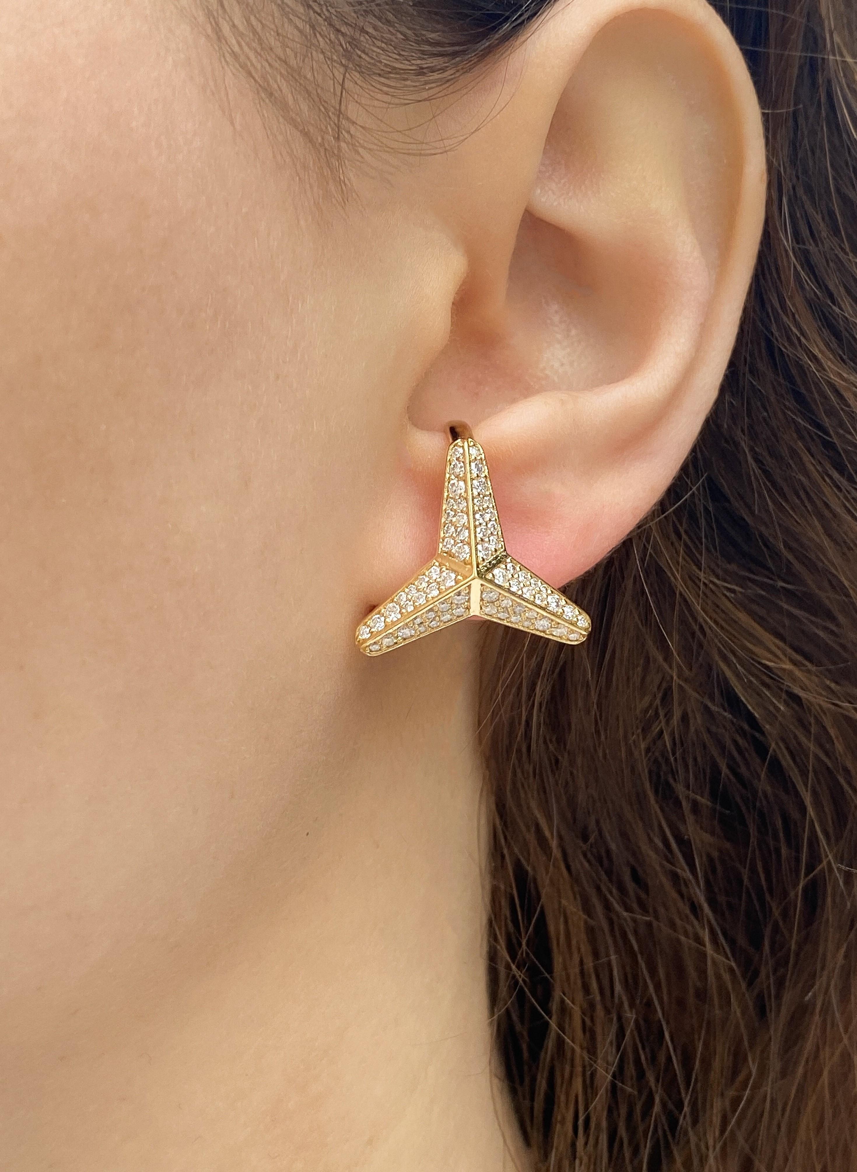 Brilliant Cut Maria Kotsoni Contemporary 18k Gold Three Pointed Star Large Diamond Ear Cuff For Sale