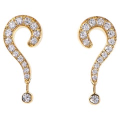 Maria Kotsoni Boucles d'oreilles pendantes contemporaines en or blanc 18k et diamant Point d'interrogation