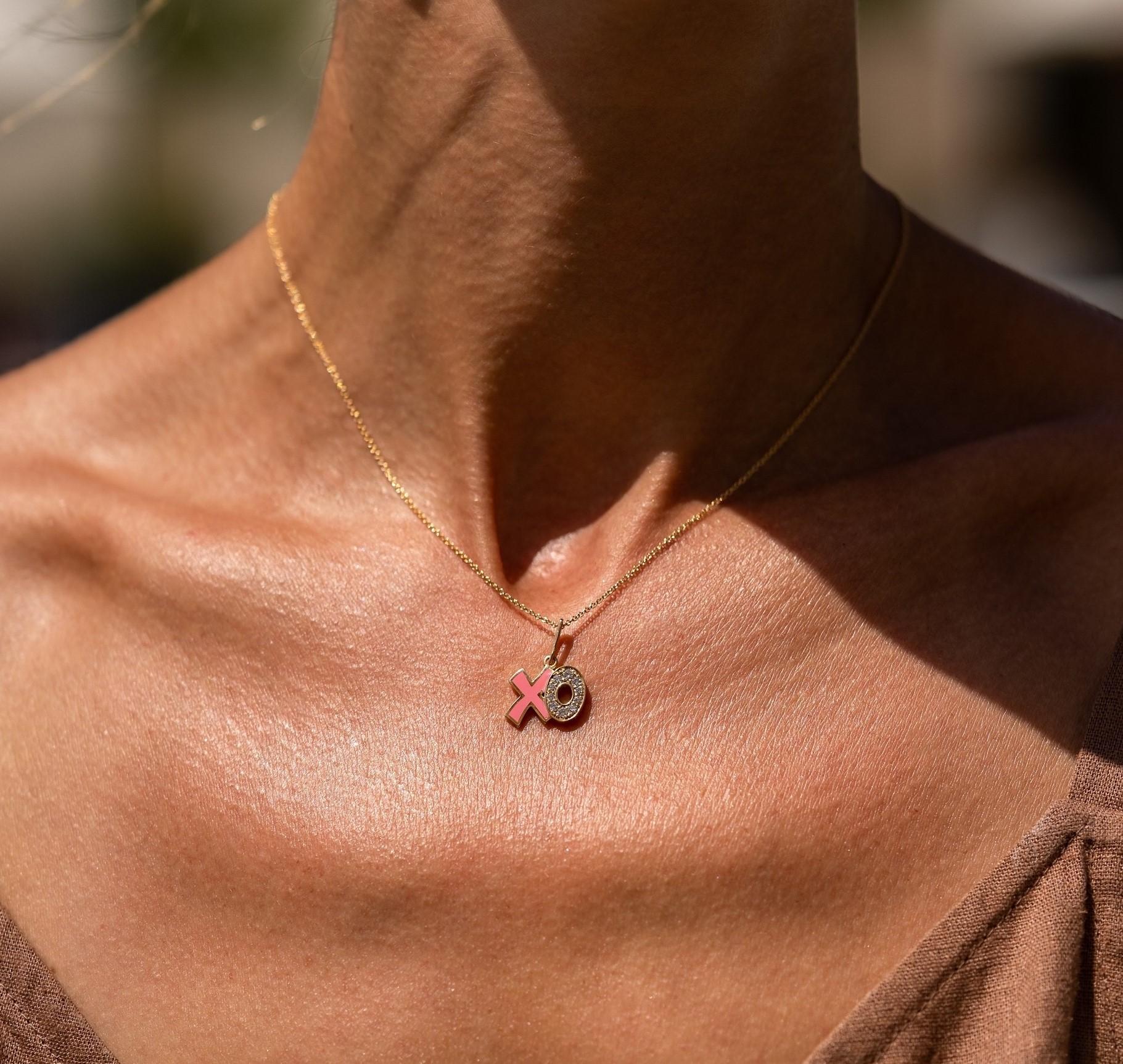 Maria Kotsoni Contemporary 18k Gold XO Pink Enamel Diamond Pendant Necklace In New Condition For Sale In Nicosia, CY