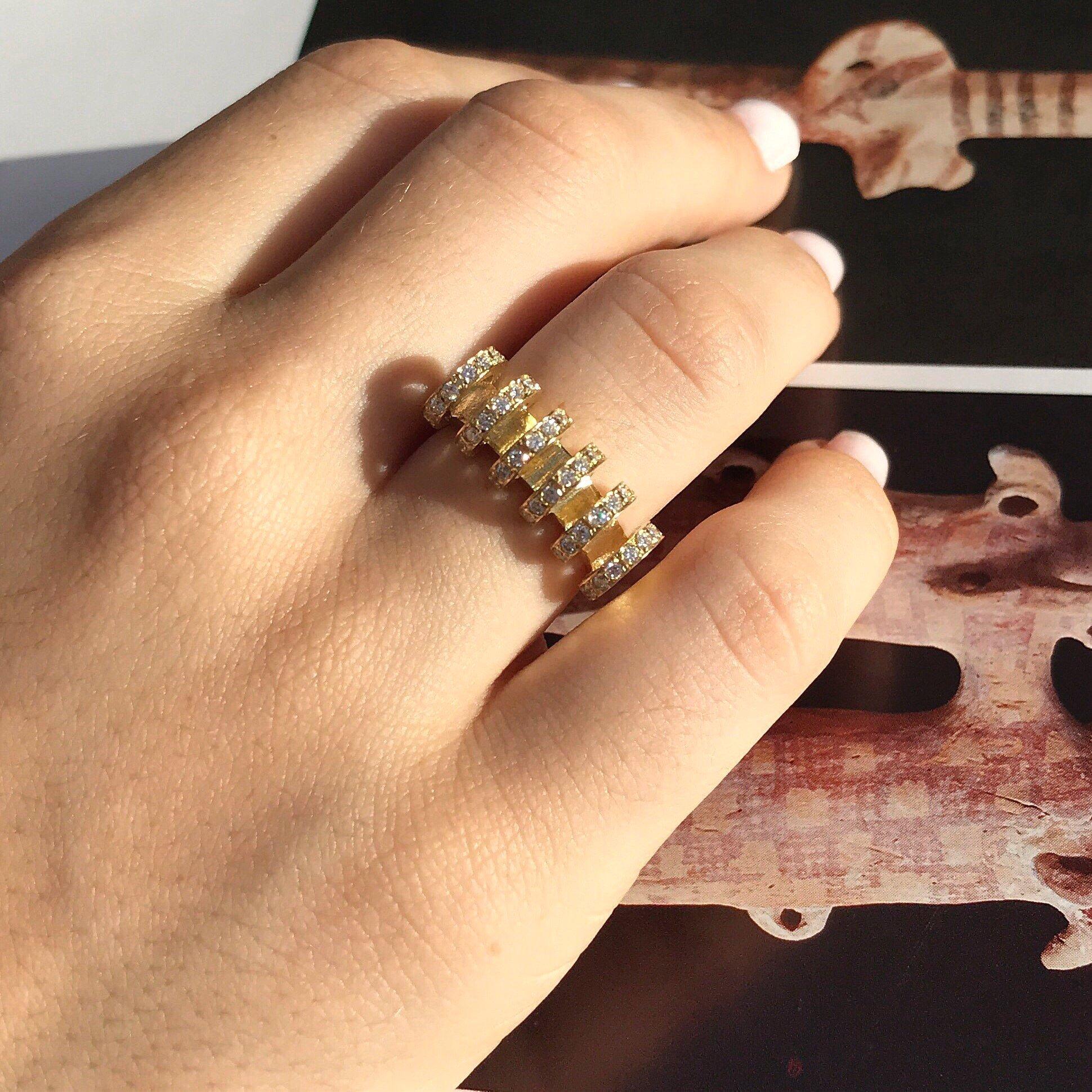 Brilliant Cut Maria Kotsoni, Contemporary 18K Yellow Gold and White Diamond Sculptural Ring For Sale