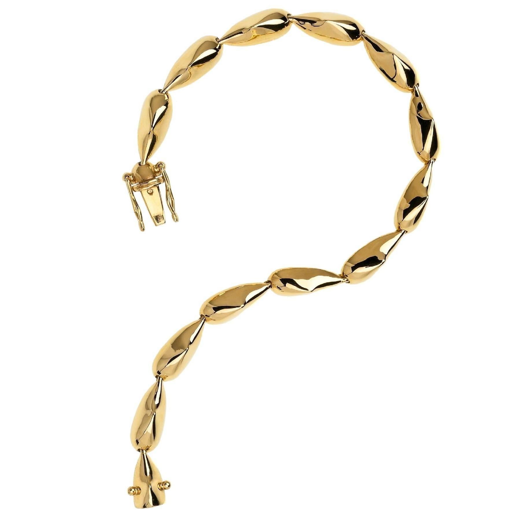 Maria Kotsoni Contemporary 18K Yellow Gold, Articulated Spike Link Bracelet For Sale 1