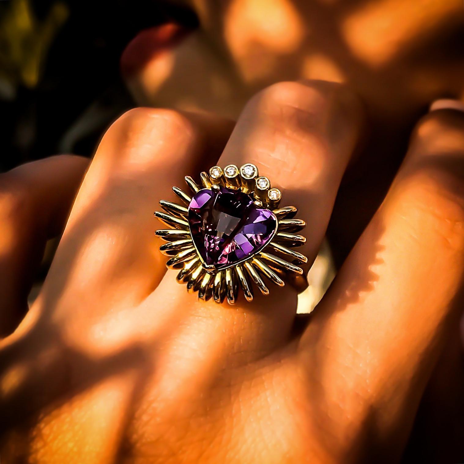 Maria Kotsoni Contemporary 18k Yellow Gold Pulsating Heart Amethyst Diamond Ring In New Condition For Sale In Nicosia, CY