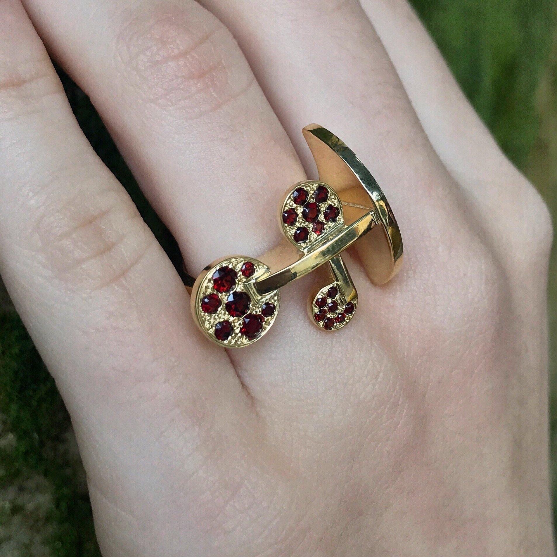 Round Cut Maria Kotsoni Contemporary 18k Yellow Gold & Red Garnet Sculptural Ring For Sale