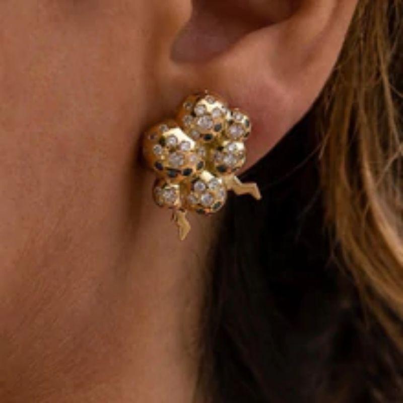 Contemporary Maria Kotsoni-contemporary sculptural 18k gold-blue diamond, cloud clip earrings For Sale