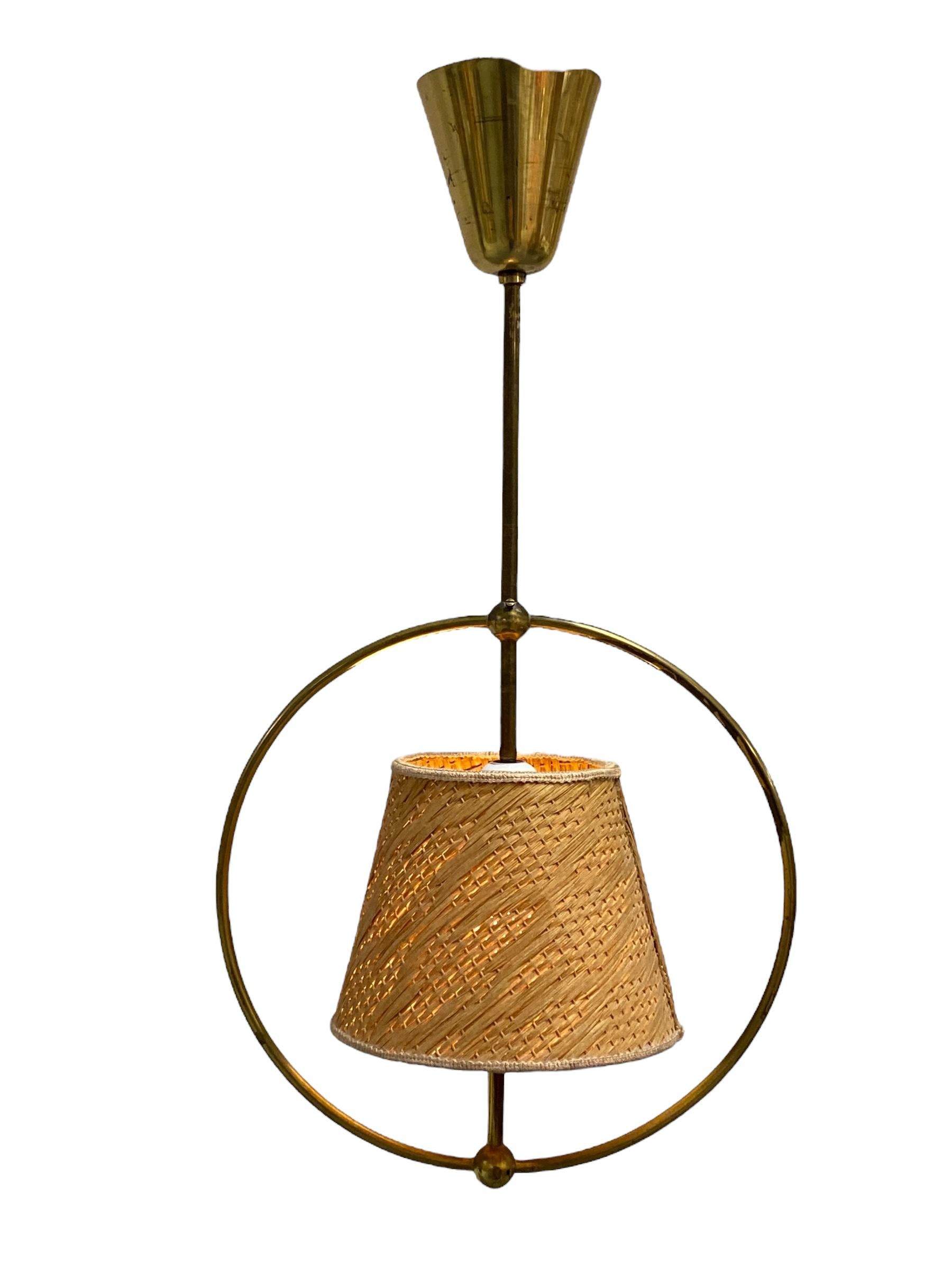 Ceiling lamp model 50591, designed by Maria Lindeman and manufactured by Idman Oy in Finland in The 1950s. A beautiful and distinct design, that stands out from the usual Idman production. Also in great original condition.

Maria Lindeman took part
