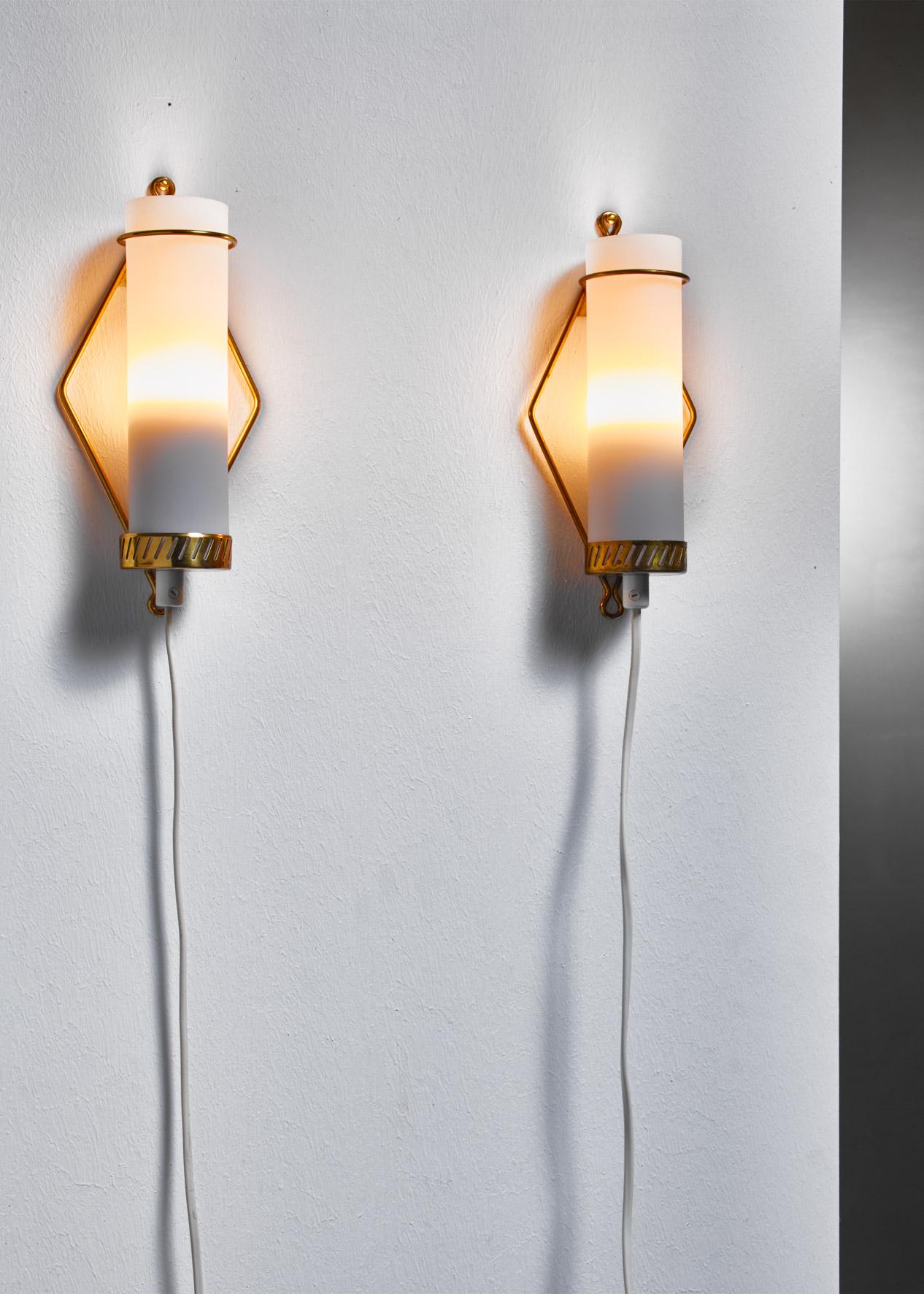 Maria Lindeman Pair of Wall Lamps for Idman, Finland, 1950s In Good Condition For Sale In Maastricht, NL