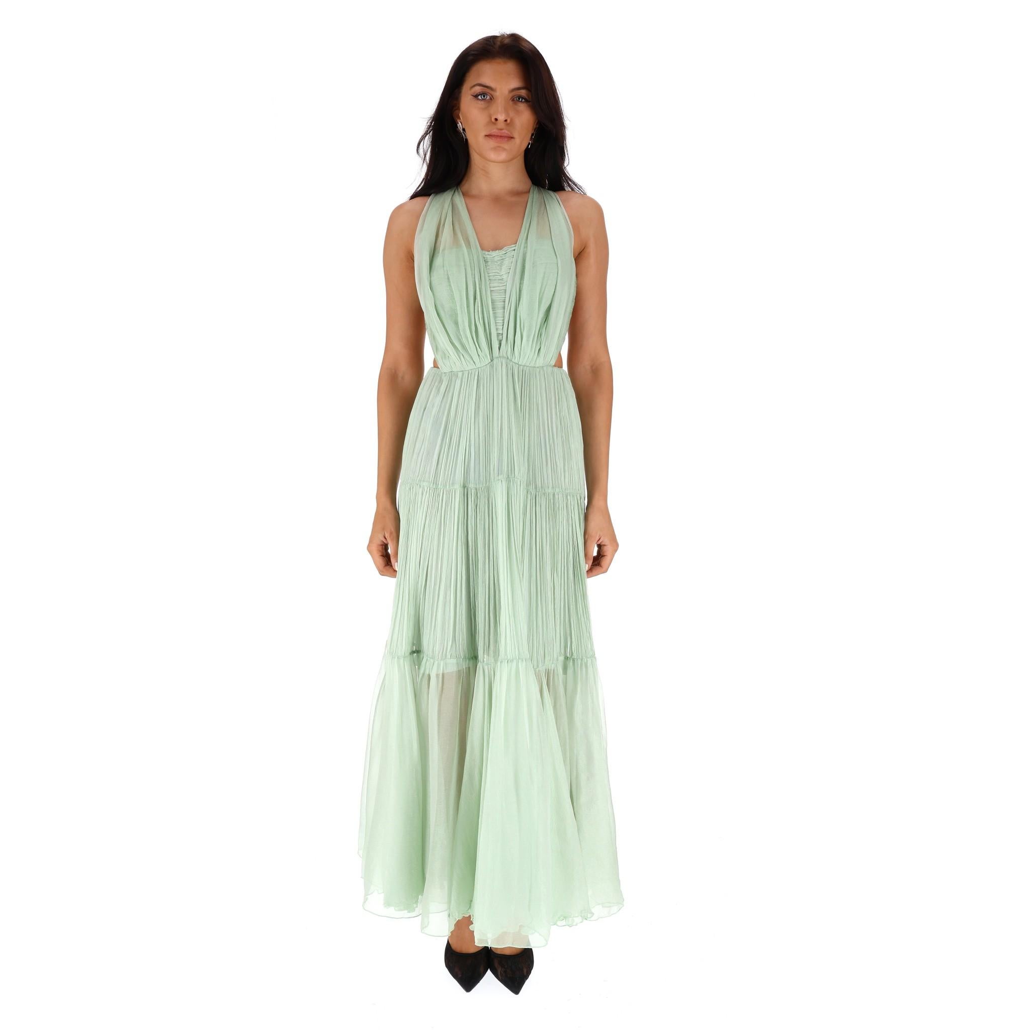 Nuevo - Maria Lucia Hohan Maxi Vestido Plisado Amapola

Maxivestido verde claro con diseño escalonado y plisado y cuello halter.

Con cierre de corbata en la espalda, cintura elástica y almohadillas de silicona extraíbles.

Rrp 1.050

Talla -