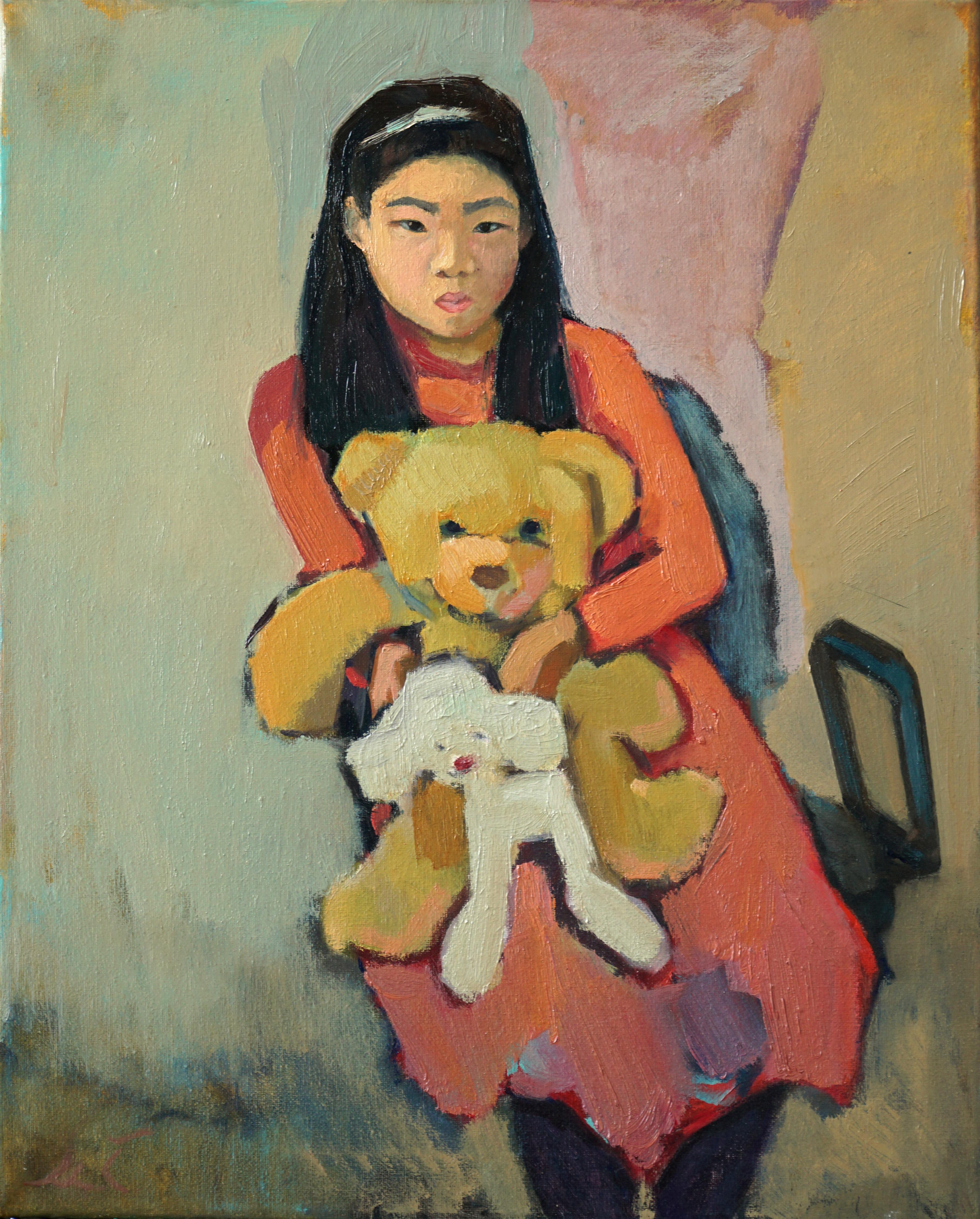Maria Matveyeva Figurative Painting – Asiatisches Mädchen Porträt Teddybär Unschuld Spielzeug rosa weichen Farben feine Kunst klassisch